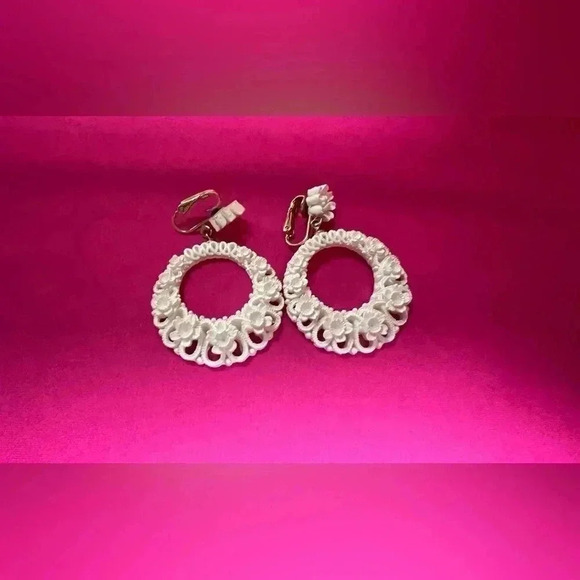 Vintage Boho Bracelet & Clip-on Earring Set-Excellent Condition. - Picture 2 of 9